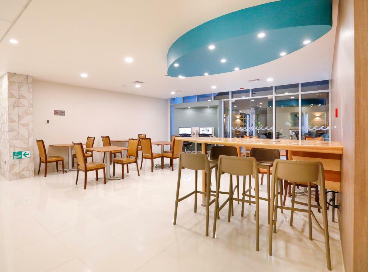 Diego De Almagro Hotel 4*